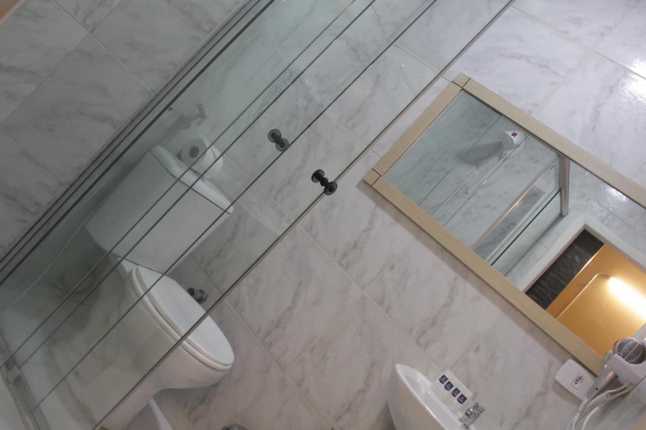Hotel Brasilia クリチバ エクステリア 写真