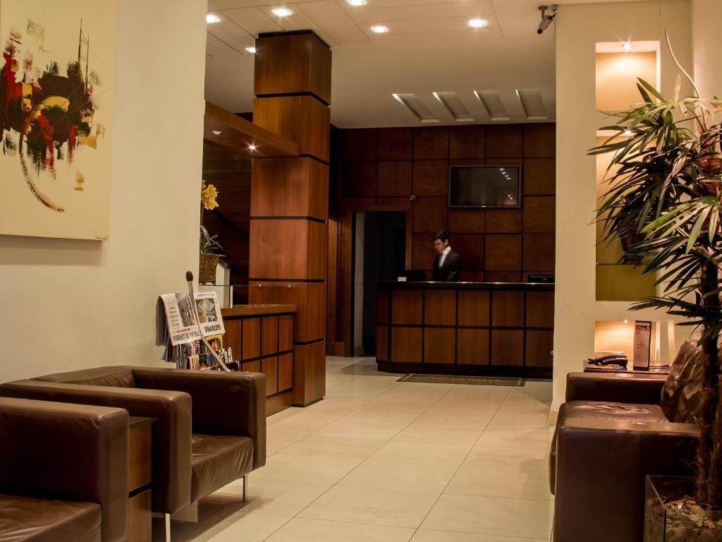 Hotel Brasilia クリチバ エクステリア 写真