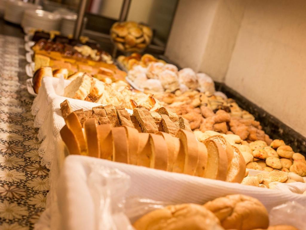 Hotel Brasilia クリチバ エクステリア 写真
